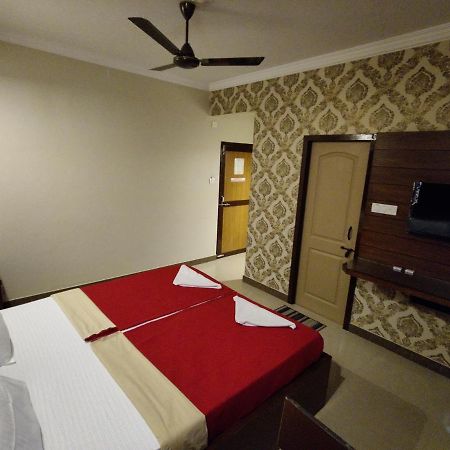 Vyavahar Lodge Udupi Eksteriør billede
