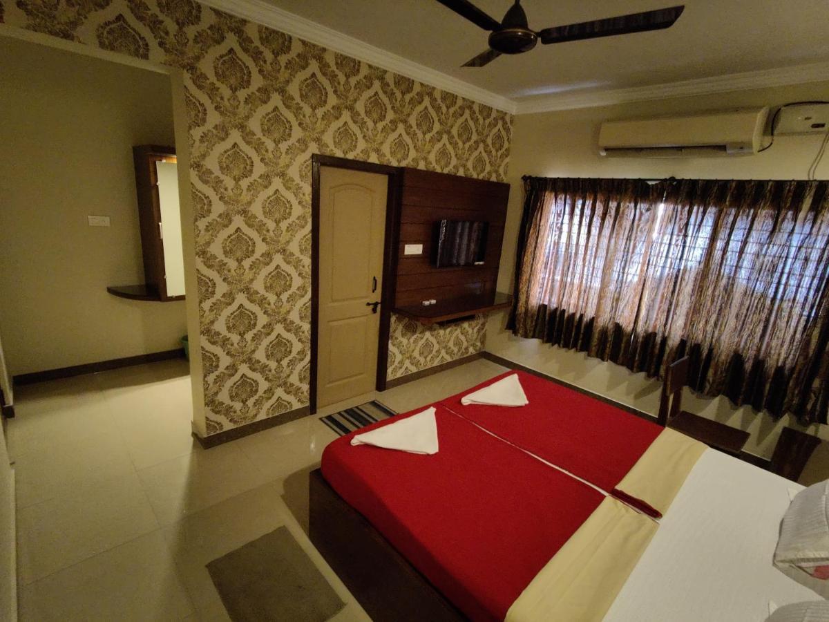Vyavahar Lodge Udupi Eksteriør billede