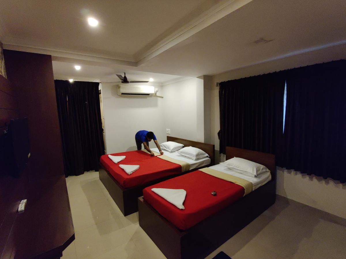 Vyavahar Lodge Udupi Eksteriør billede