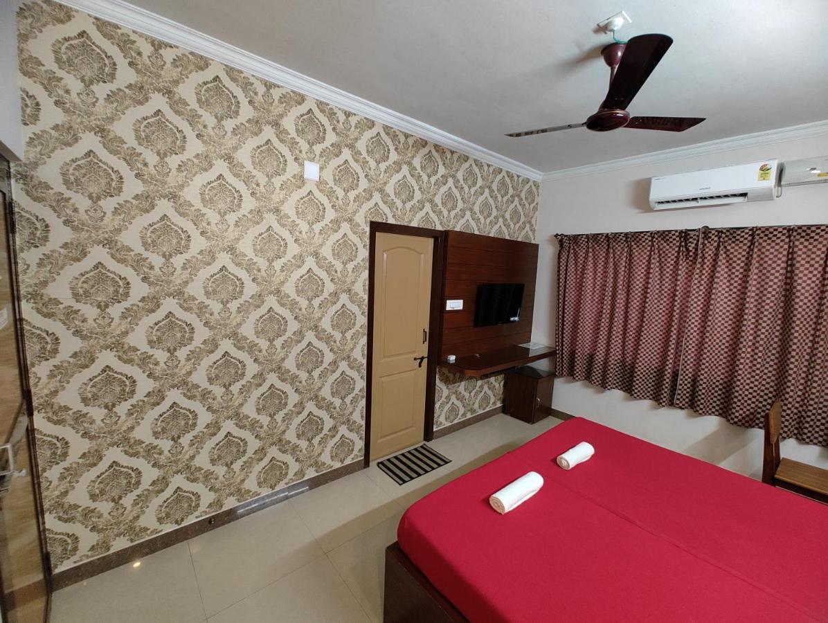Vyavahar Lodge Udupi Eksteriør billede