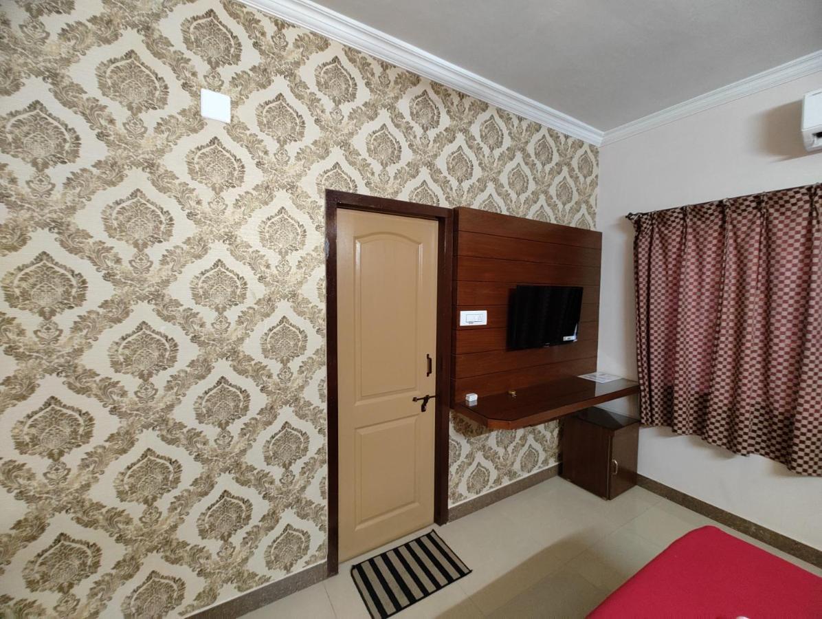 Vyavahar Lodge Udupi Eksteriør billede