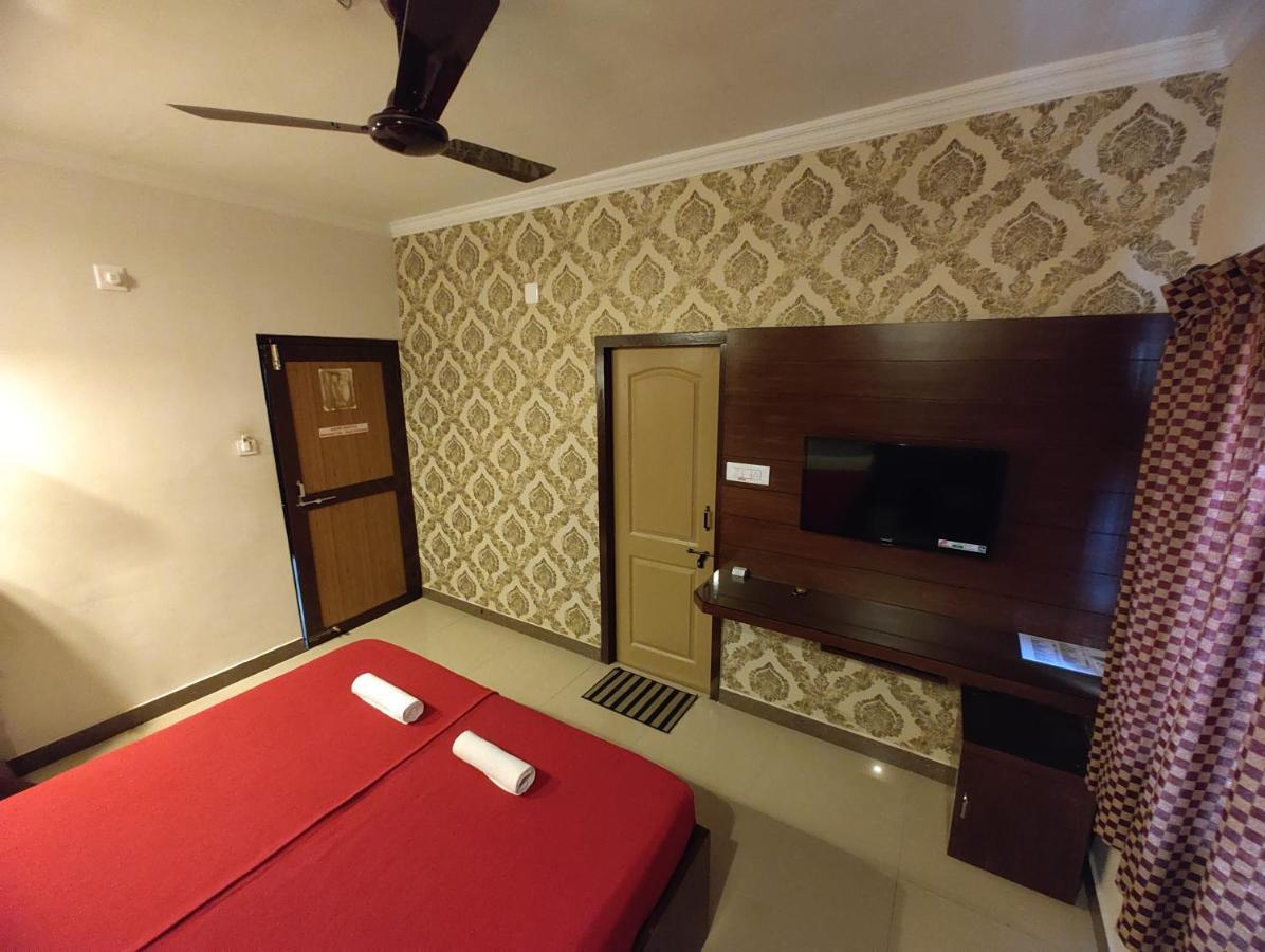 Vyavahar Lodge Udupi Eksteriør billede