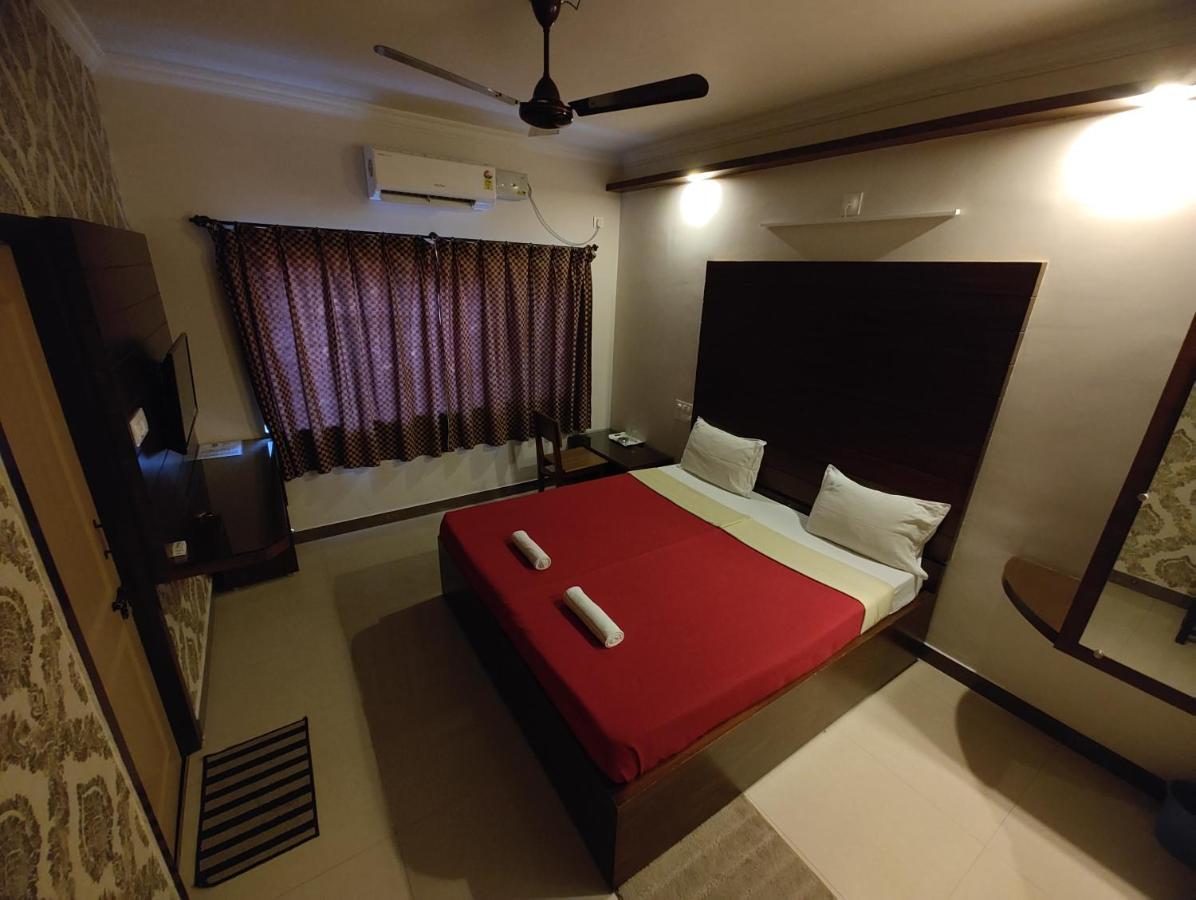 Vyavahar Lodge Udupi Eksteriør billede